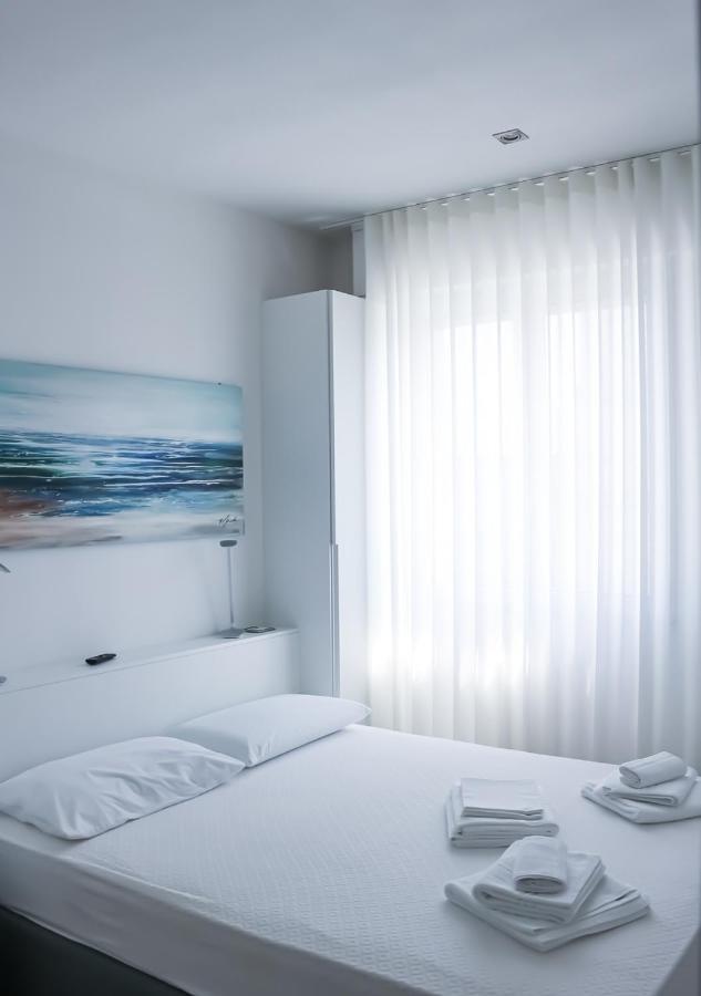 Bmp Apartment Atmosphere 2 Centrale, Vista Mare, Parcheggio Riccione Exteriör bild