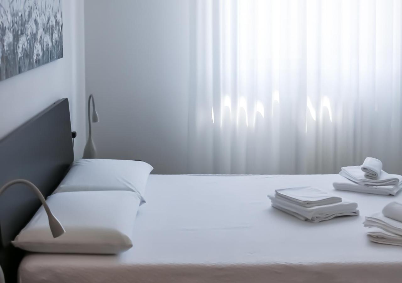 Bmp Apartment Atmosphere 2 Centrale, Vista Mare, Parcheggio Riccione Exteriör bild